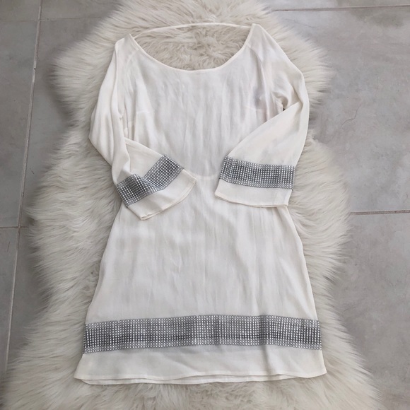 Beautiful White Top w/ Bling, size Medium (2-6) - Picture 3 of 6